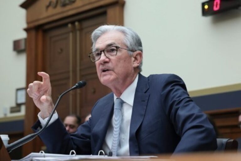 Πάουελ: Τι βλέπει για τον πληθωρισμό, οι ενδείξεις για τα επιτόκια – Τι είπε για τη Fed