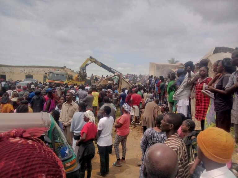 Νιγηρία: Κατέρρευσε σχολικό κτίριο – Τουλάχιστον 16 νεκροί μαθητές (βίντεο)