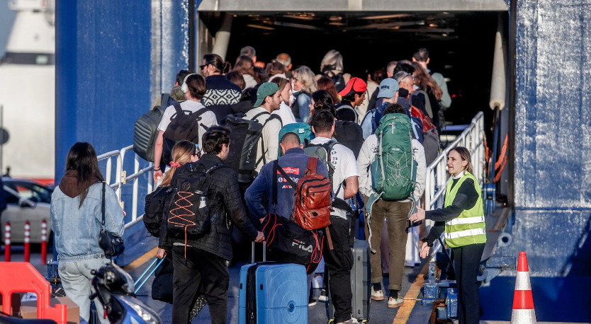Ακρίβεια: Κορυφώνεται η έξοδος του καλοκαιριού – Έντονη η δυσχέρεια των πολιτών για τις τιμές στα ακτοπλοϊκά