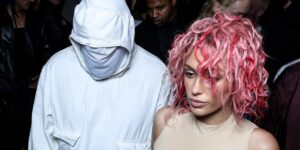 Η Μπιάνκα Σενσόρι πήγε σινεμά φορώντας το πιο αποκαλυπτικό μπικίνι που υπάρχει -Νέα εμφάνιση