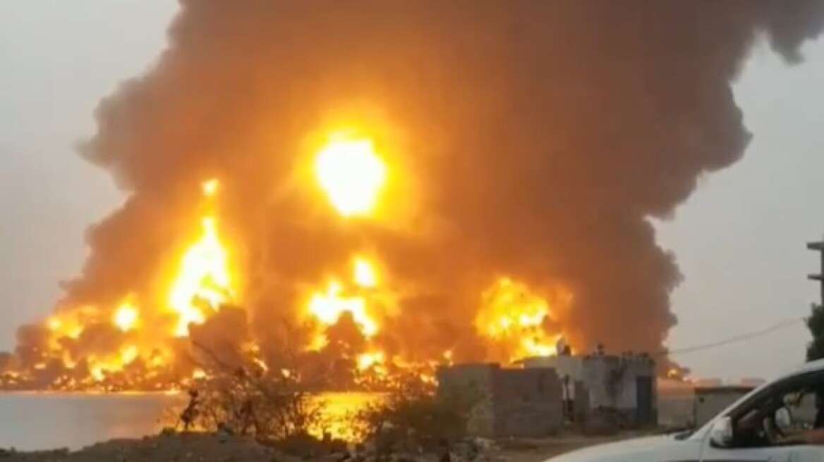 Υεμένη: Αεροπορική επιδρομή στο λιμάνι Χοντέιντα – Στο Ισραήλ την αποδίδουν οι Χούθι