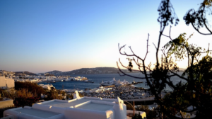 Μύκονος: Πλοίο προκάλεσε υψηλό κυματισμό - Δύο τραυματίες, συνελήφθη ο πλοίαρχος