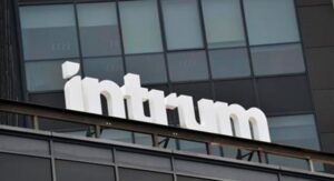 Moody’s: Ο οίκος αξιολόγησης υποβάθμισε την Intrum σε Caa2 από Caa1