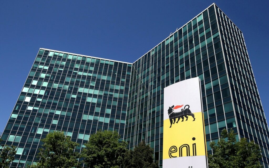 Eni: Στα €1,52 δισ. τα κέρδη β΄ τριμήνου – Αναθεωρεί προς τα πάνω τις προβλέψεις