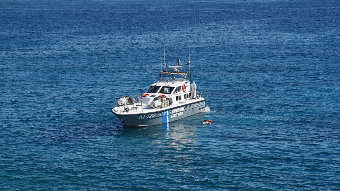 Σύγκρουση ιστιοφόρων με έναν τραυματία στους Αντίπαξους