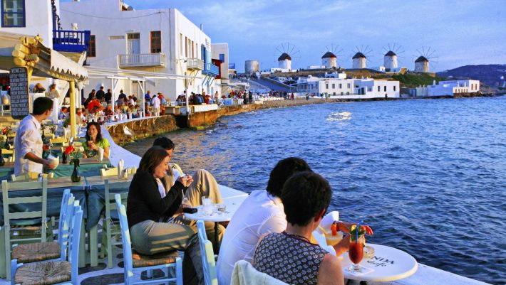 Τουρισμός: Σχεδόν διπλάσιοι οι επισκέπτες σε μια διετία