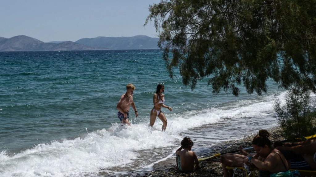 Καιρός: Με βοριάδες και 37άρια το Σαββατοκύριακο
