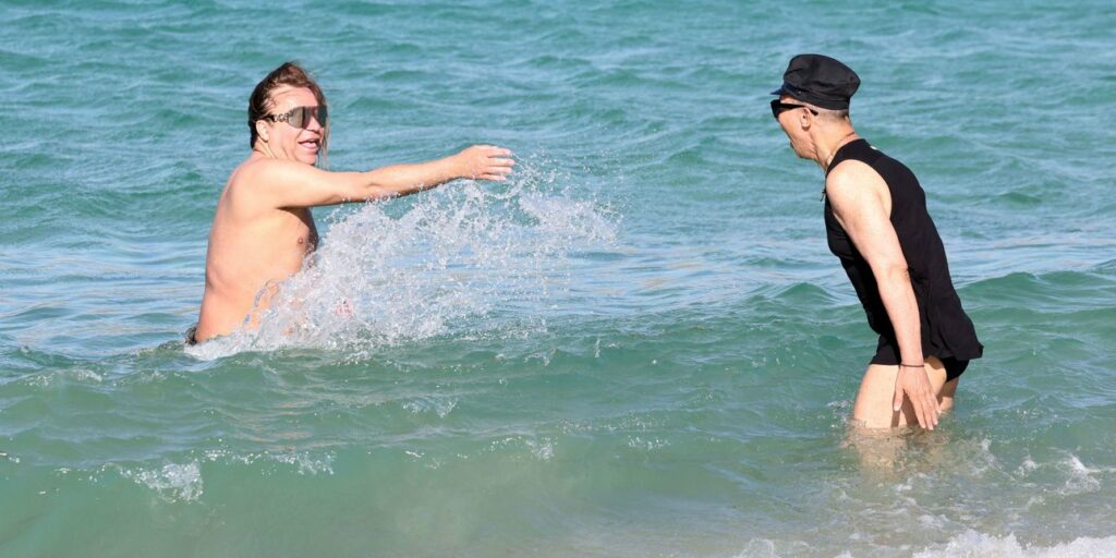 Παιχνίδια στη θάλασσα για τον Τρύφωνα Σαμαρά και τον Βασίλειο Κωστέτσο
