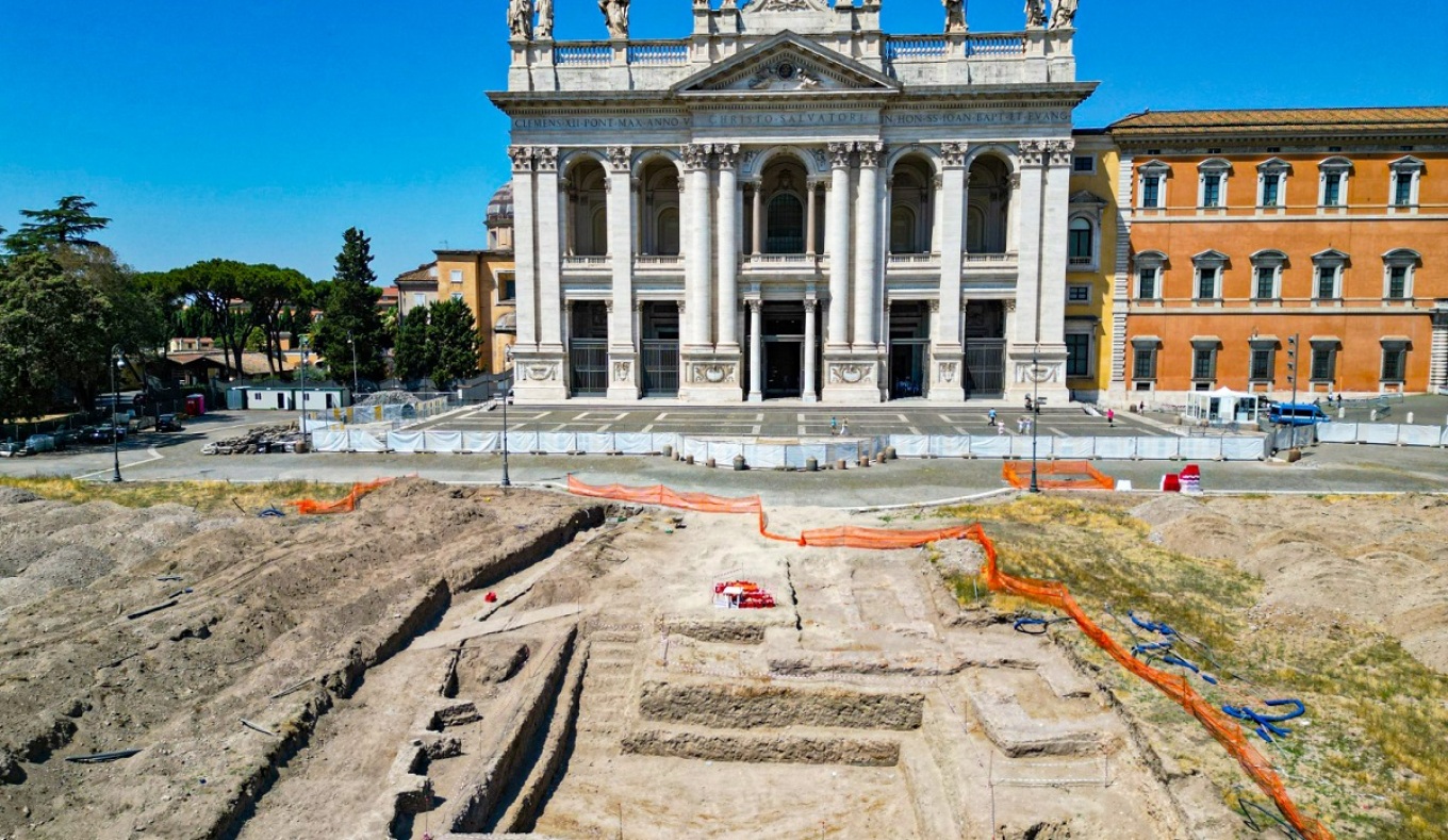 Ιταλία: Ανασκαφές αποκάλυψαν απομεινάρια μεσαιωνικού παλατιού που ζούσαν οι Πάπες πριν πάνε στο Βατικανό