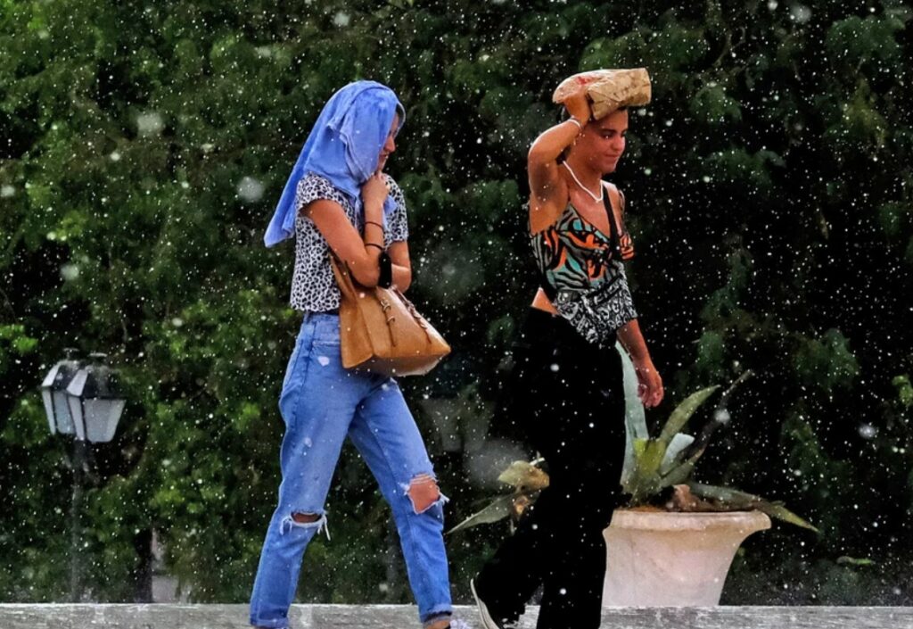 240819073651_vrohi