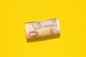 Η κυβέρνηση με το βλέμμα στη ΔΕΘ: Ενίσχυση οικογενειών και στεγαστικό οι προτεραιότητες