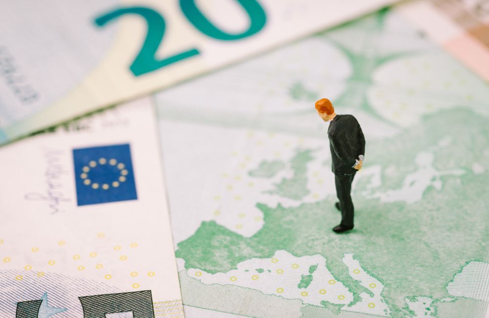 240820090842_oikonomia