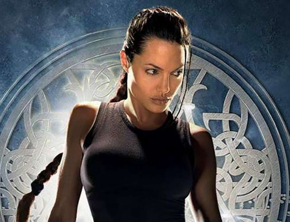 240823103426_3362014-angelina_jolie_lara_croft