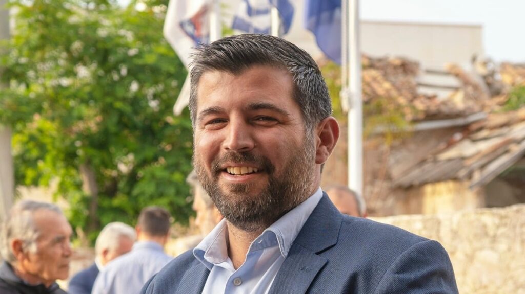 Γιάννης Μπουλέκος: Ο Κασσελάκης δεν επιτέθηκε στον Πολάκη γιατί τον φοβάται