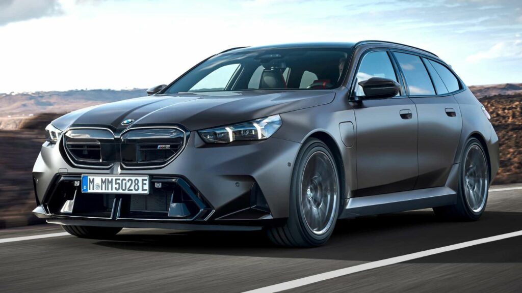 BMW M5 Touring: PHEV με 727 ίππους