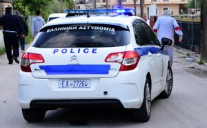 Αγρίνιο: Πήγαν να αγοράσουν ναρκωτικά και τους μαχαίρωσαν - Η ανακοίνωση της ΕΛ.ΑΣ