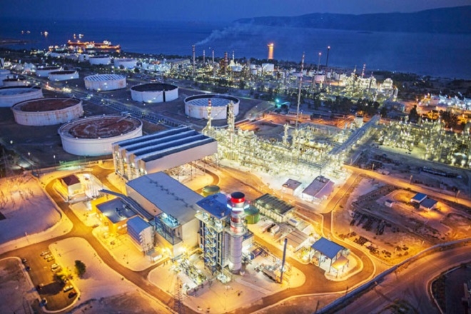 Motor Oil: Έκρηξη εσόδων και κερδών στο εξάμηνο – Η «λυπητερή» της έκτακτης εισφοράς