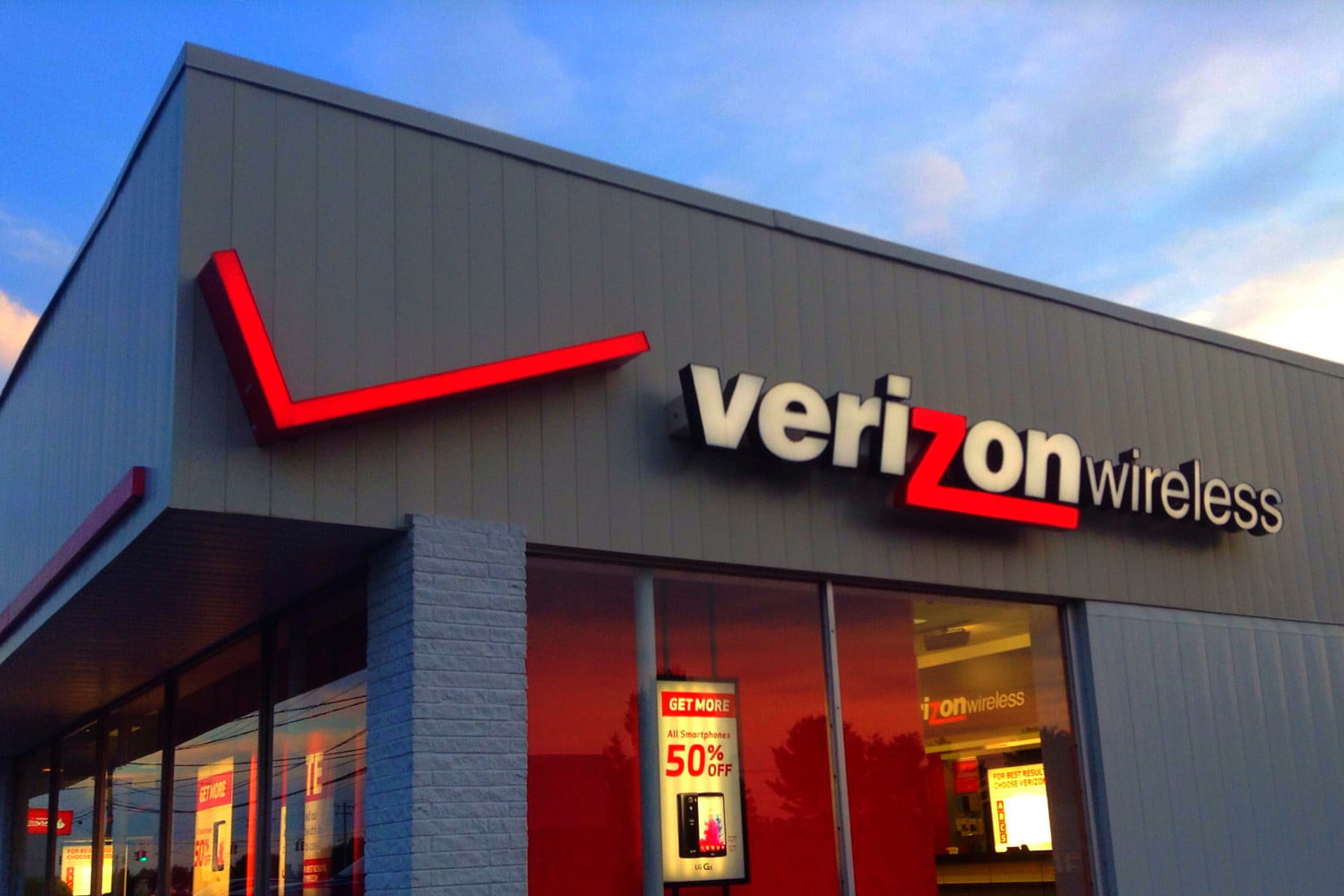 Έπειτα από 9 χρόνια και μία χρεοκοπία Verizon και Frontier ξανασυναντιούνται σε ένα deal $9,6 δισ.