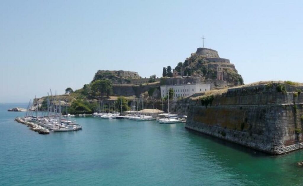 Κέρκυρα: Ζωντανεύει ξανά, μετά από δεκαετίες, το Βρετανικό Νοσοκομείο στο Παλαιό Φρούριο