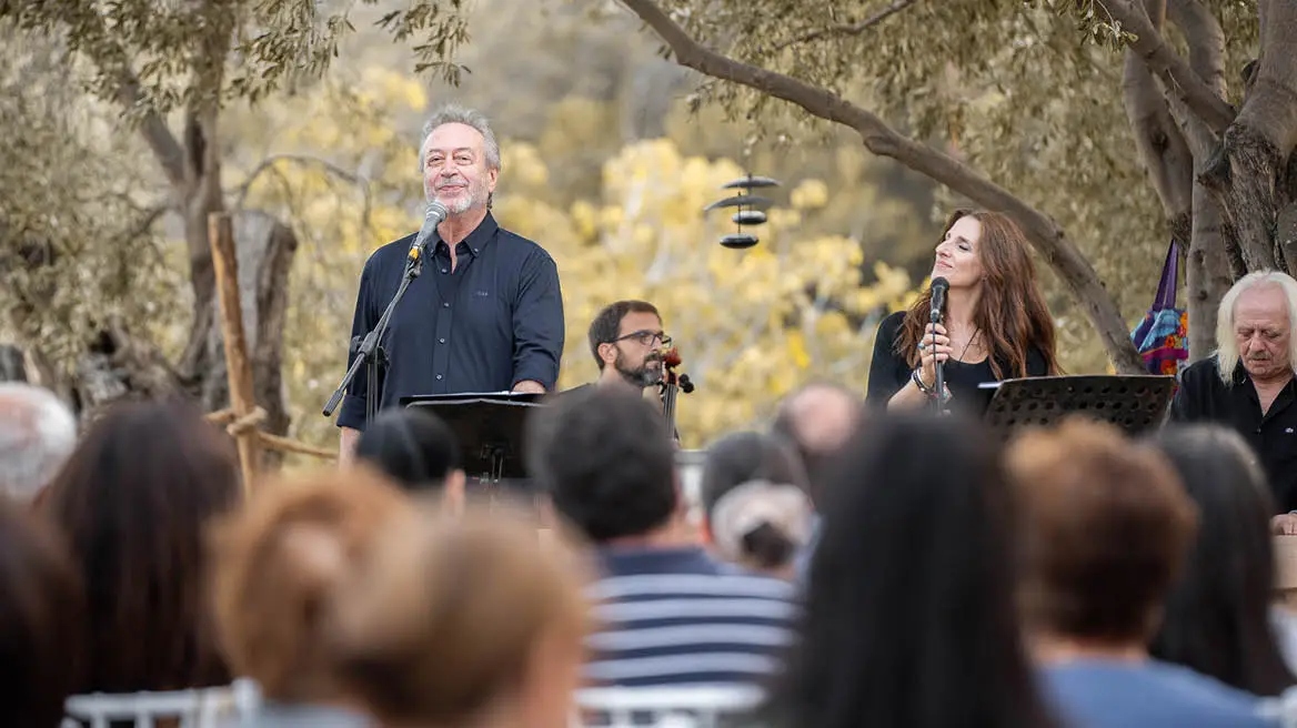 Μια βραδιά κάτω από την ελιά: 