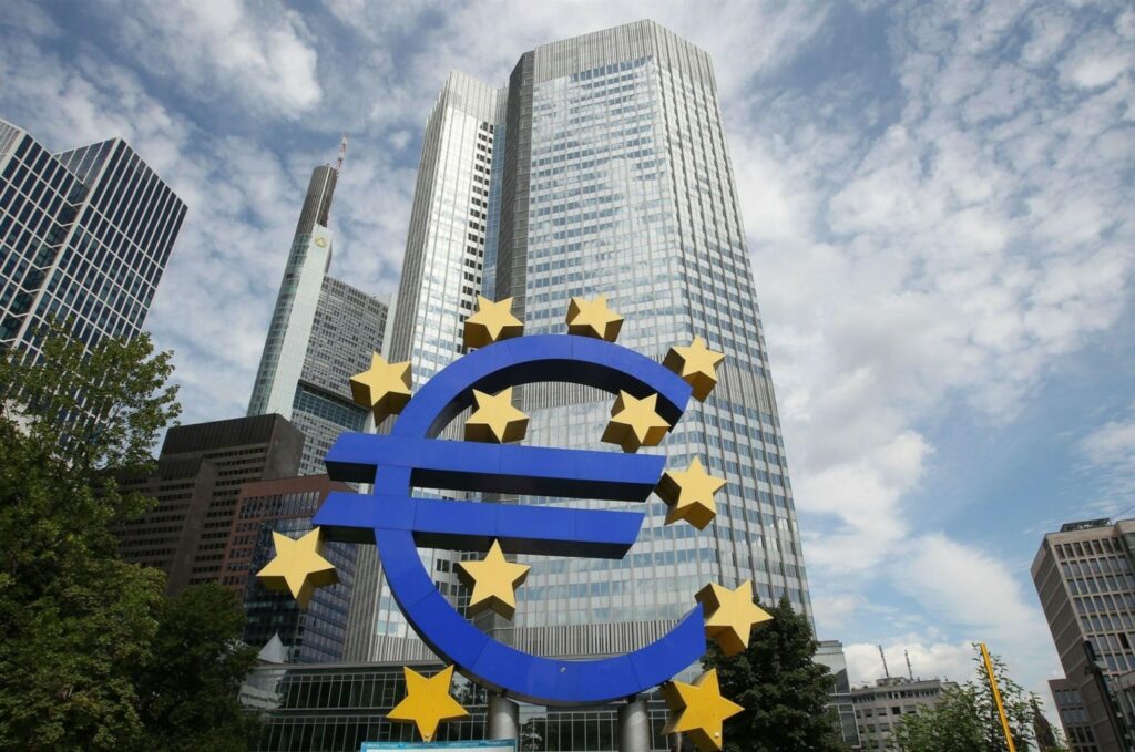 Bloomberg: Η ΕΚΤ ίσως τερματίσει το QE τον Δεκέμβριο και όχι τον Σεπτέμβριο