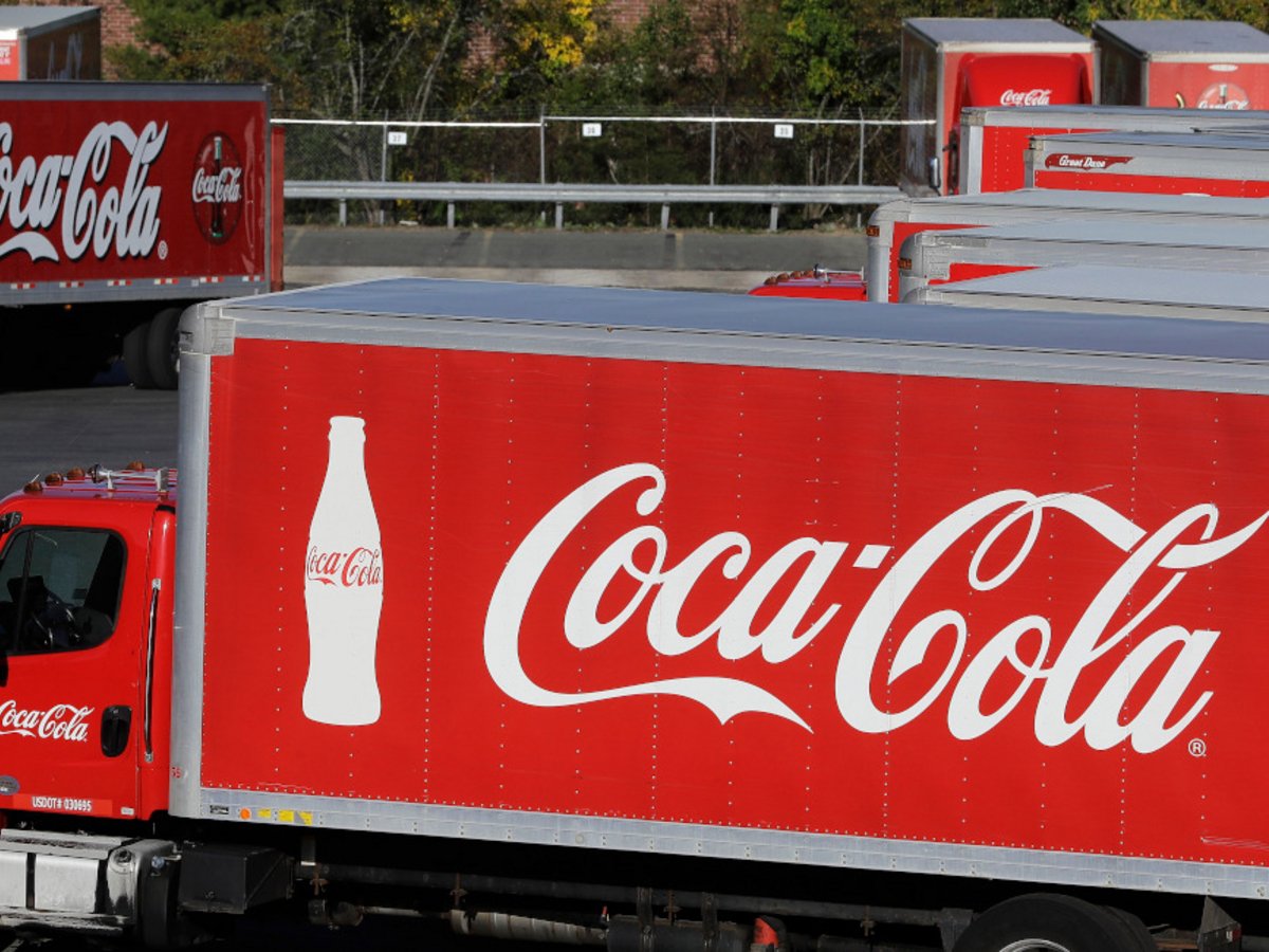 Coca-Cola: Ξεπερνά τις εκτιμήσεις για τα κέρδη – Στα $11,95 δισ. οι καθαρές πωλήσεις