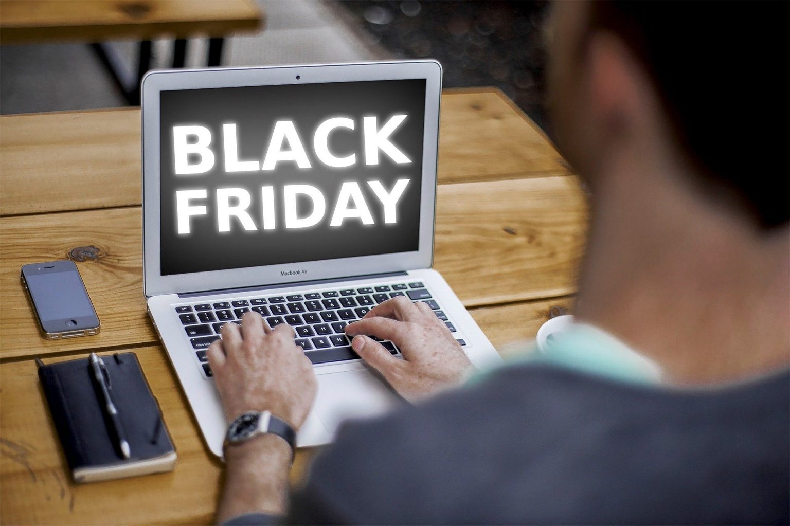 Πότε πέφτουν φέτος η Black Friday και η Cyber Monday – 10 συμβουλές για ασφαλείς αγορές