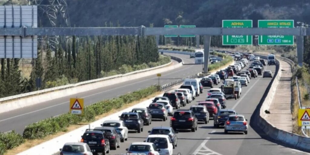 Ηλικιωμένος με άνοια οδηγούσε ανάποδα στην εθνική οδό Βόλου - Λάρισας