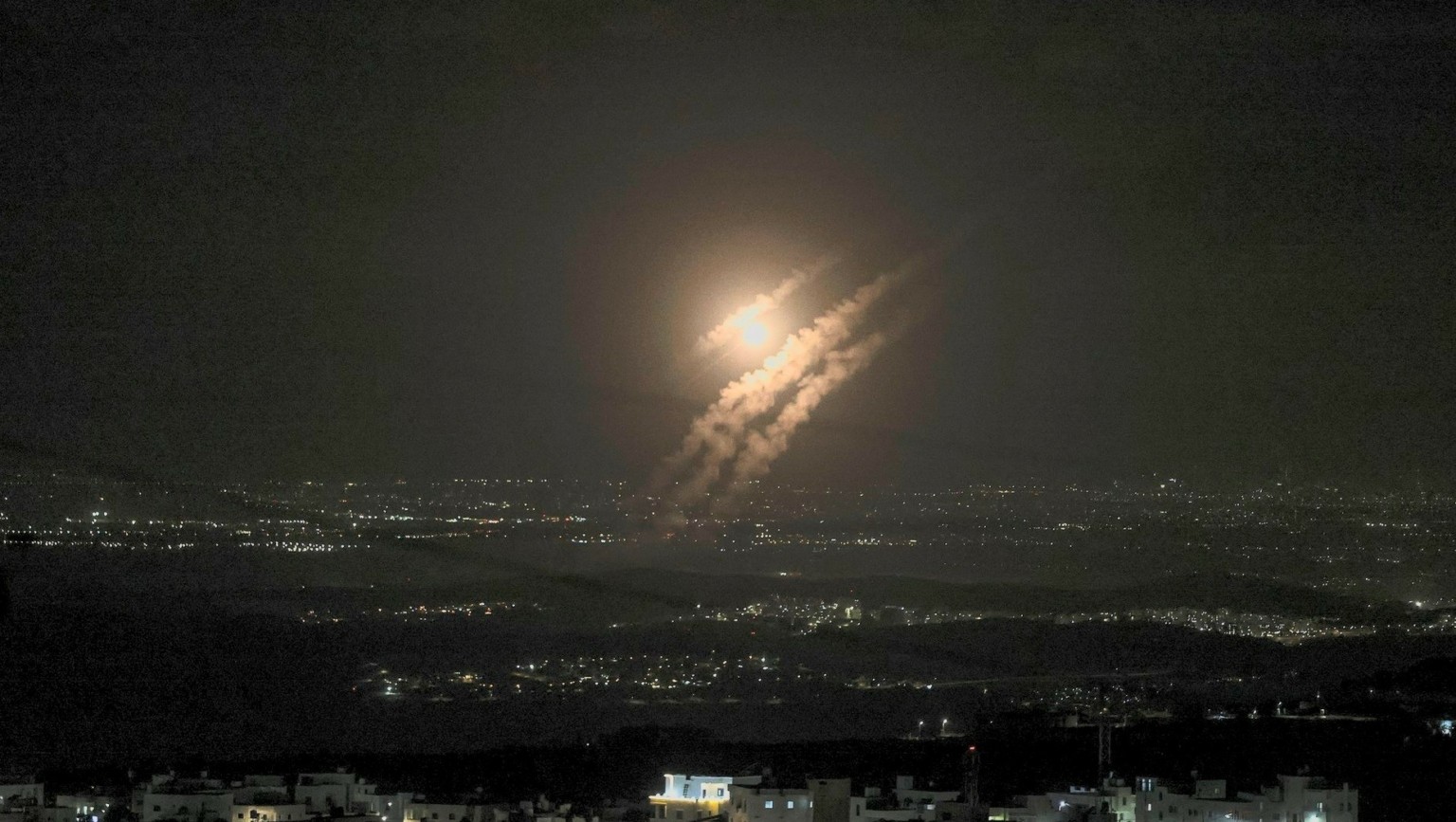 Ράλι για το πετρέλαιο εν αναμονή νέας επίθεσης από το Ιράν κατά του Ισραήλ