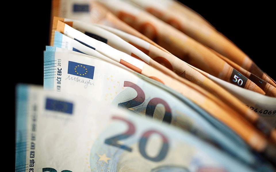 Eurostat: Τρίτη από το τέλος η Ελλάδα στις ετήσιες αποδοχές των εργαζομένων - Ενίσχυση εισοδημάτων