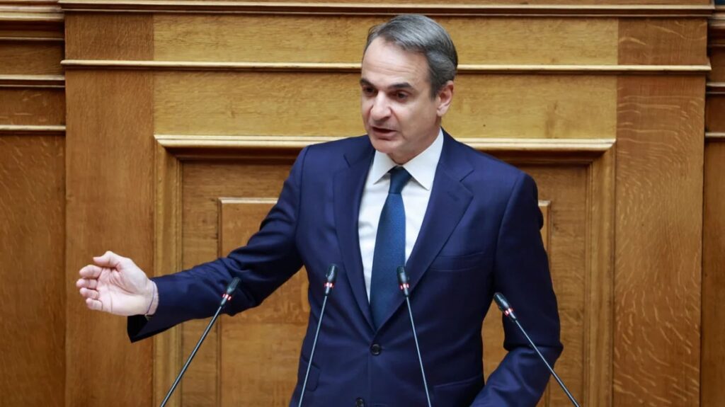Μητσοτάκης στη Βουλή: Η οικονομία αναβαθμίζεται, οι φόροι μειώνονται, το ΑΕΠ αυξάνεται