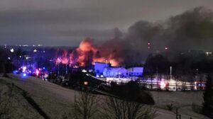 Λιθουανία: Αεροπλάνο συνετρίβη σε σπίτια κοντά στο Βίλνιους - Ένας νεκρός