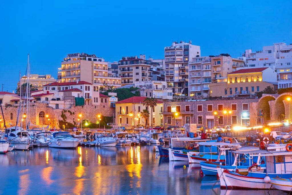 Μόνο τον Οκτώβρη το αεροδρόμιο «Νίκος Καζαντζάκης» εξυπηρέτησε πάνω από ένα εκατομμύριο επιβάτες