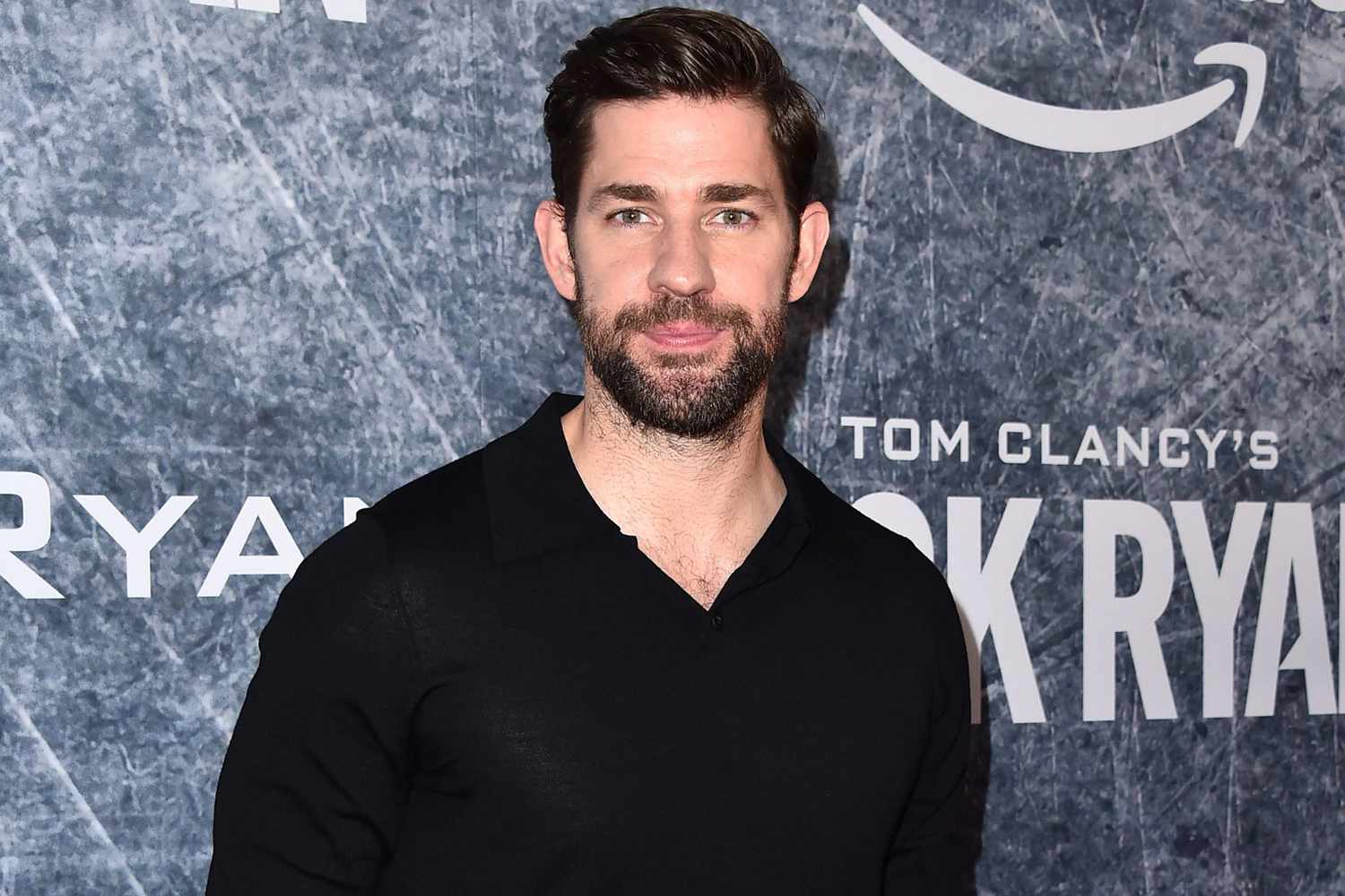 241114082851_john-krasinski-2000-47b6064b6fb148f3afa6e1cccf766c79