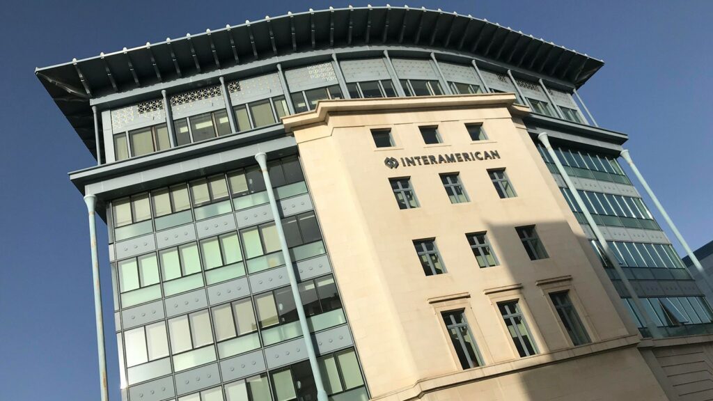 ΔΕΗ και Metlen στήριξαν τα τιμολόγια ρεύματος Δεκεμβρίου