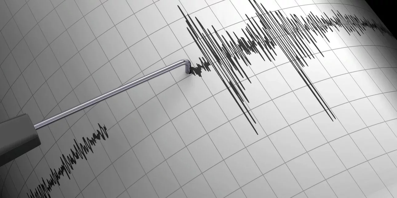 241205211514_seismograph-2801