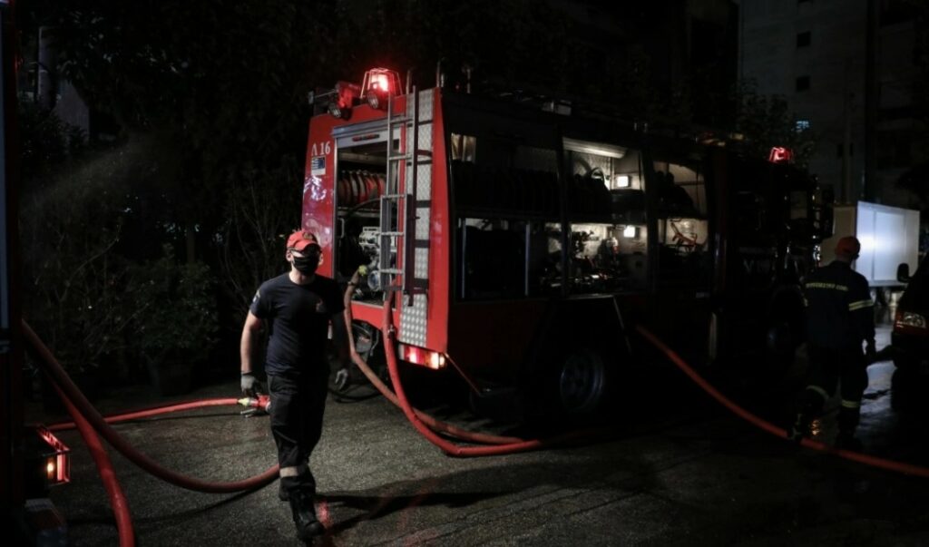 Φωτιά στο Βρωμοπούσι Σαλαμίνας - Ήχησε το 112 για ετοιμότητα