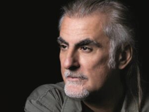 Φίλιππος Πλιάτσικας: Γιορτάζει τα 30 χρόνια του στη μουσική με Μποφίλιου, Ζουγανέλη, Δεληβοριά και Πασχαλίδη