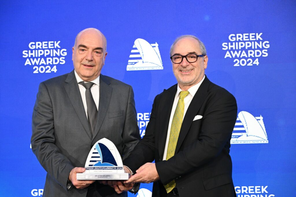 Το FSRU Alexandroupolis αναδείχτηκε «Πλοίο της Χρονιάς» στα Lloyd’s Greek Shipping Awards 2024