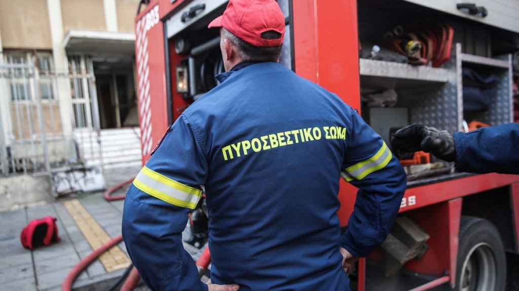 Έχασε τη ζωή του ηλικιωμένος στο Ηράκλειο Κρήτης από φωτιά στο σπίτι του
