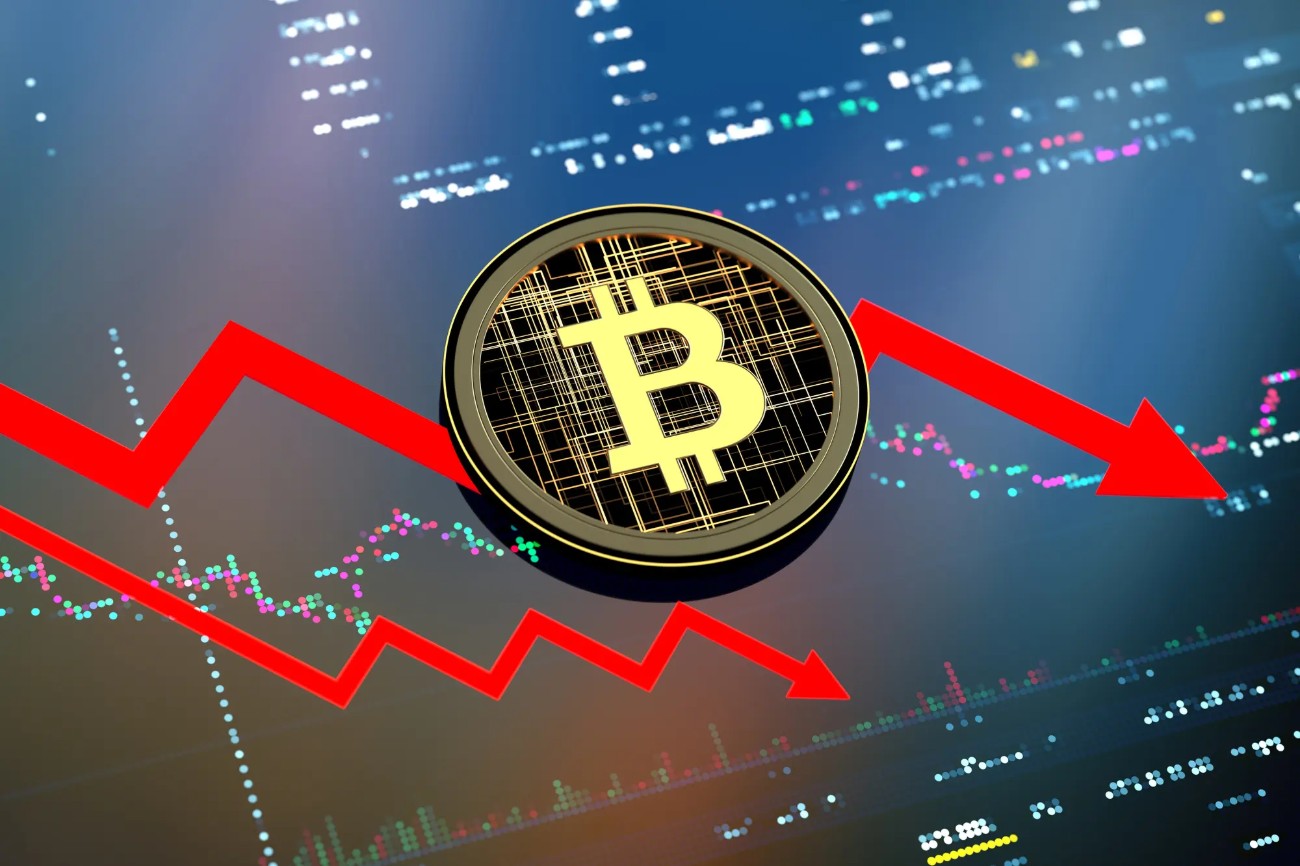 Bitcoin: Βουτιά κάτω από τις $100.000, λόγω αυστηρότερης στάσης της Fed