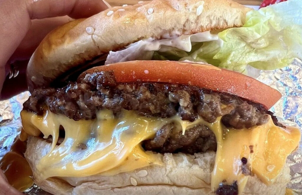 241223080822_burger-five-guys