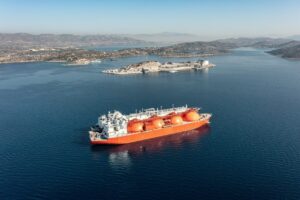 Το LNG Hellas Athina της Latsco ολοκλήρωσε τη εκφόρτωση στη Ρεβυθούσα