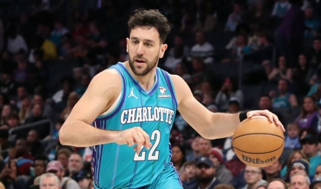 NBA: Χόρνετς-Μπουλς 108-115 - Αρνητικό ρεκόρ με 75 άστοχα τρίποντα