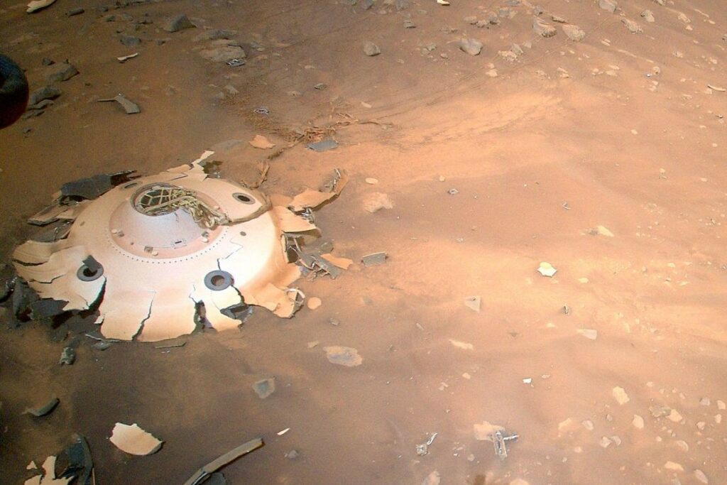 241216192151_220428081237-02-ingenuity-helicopter-mars-rover-landing-gear