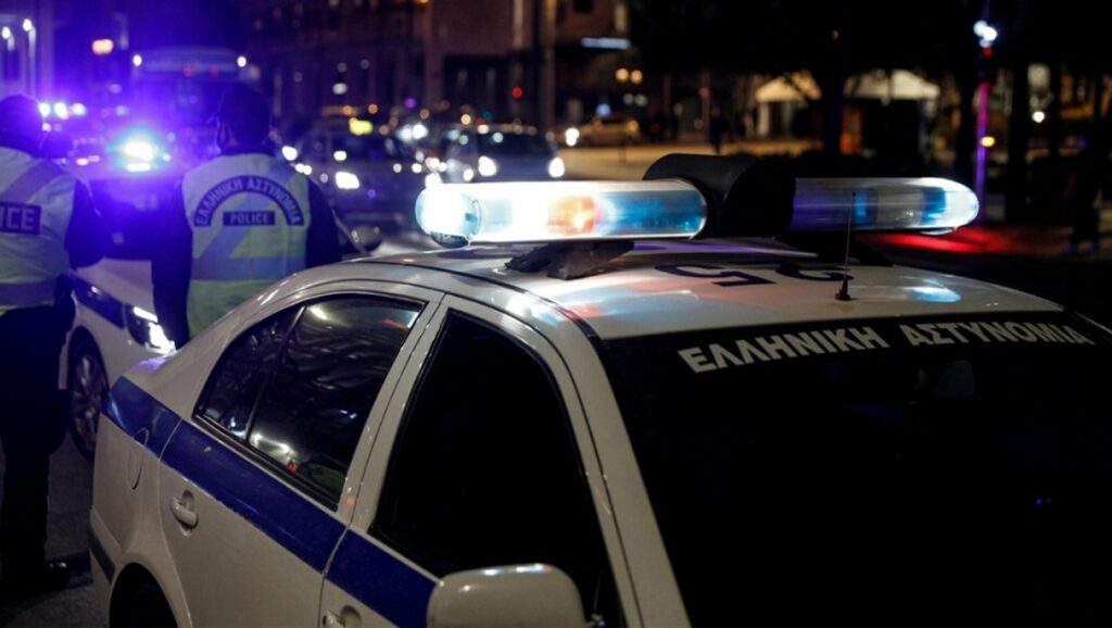 Θεσσαλονίκη: Συνελήφθη 23χρονος που προσπάθησε να βιάσει 61χρονη – Τη χτύπησε με το κράνος και με ένα μπουκάλι