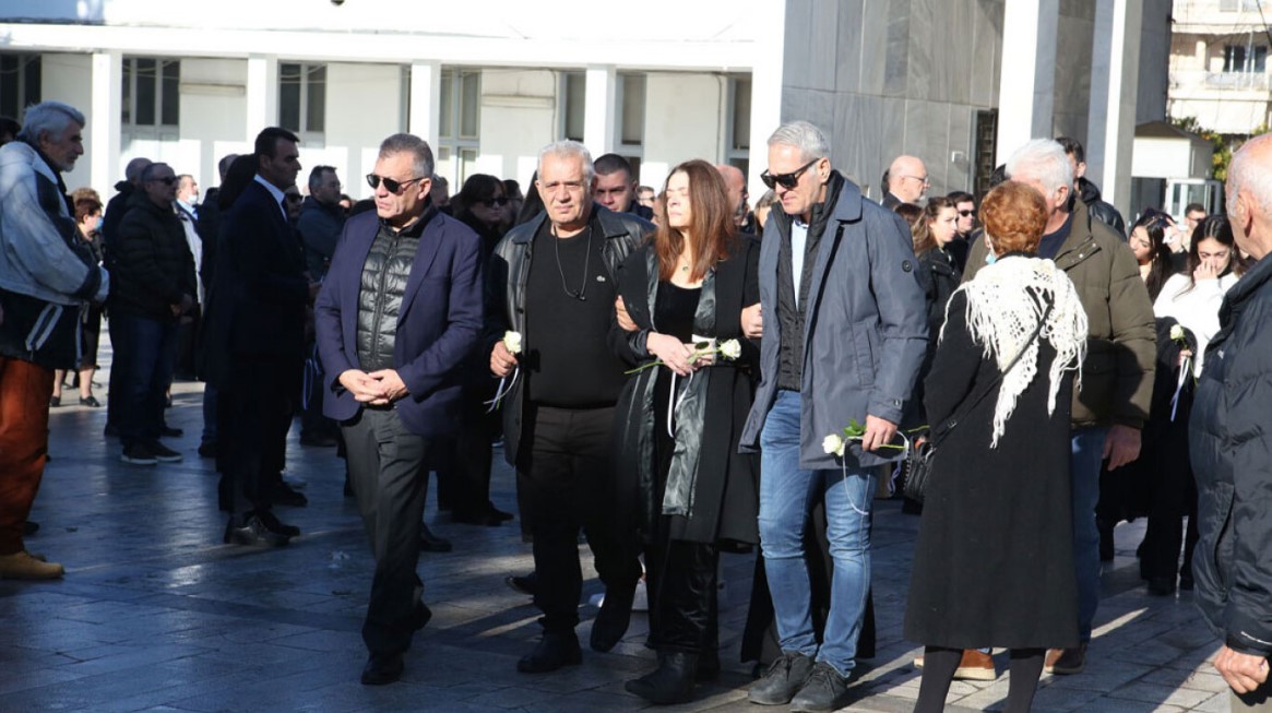 Μαργαρίτα Οικονομοπούλου: Σε κλίμα οδύνης η κηδεία της 34χρονης πρώην βολεϊμπολίστριας