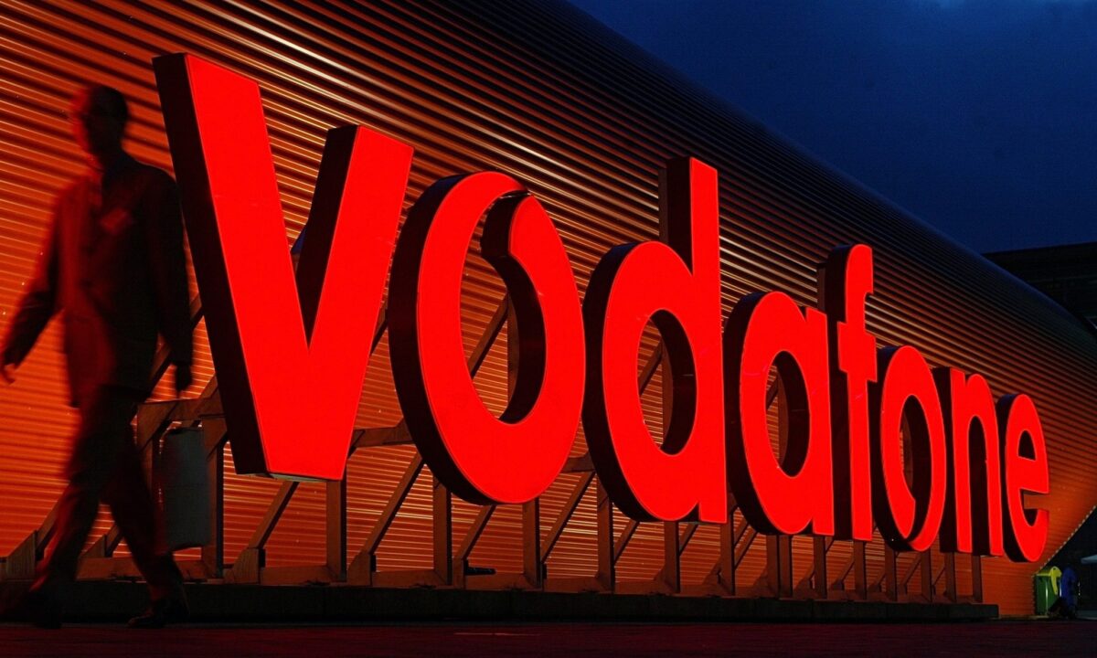 Vodafone Ελλάδος: Πουλά το 49% της Fiber2All