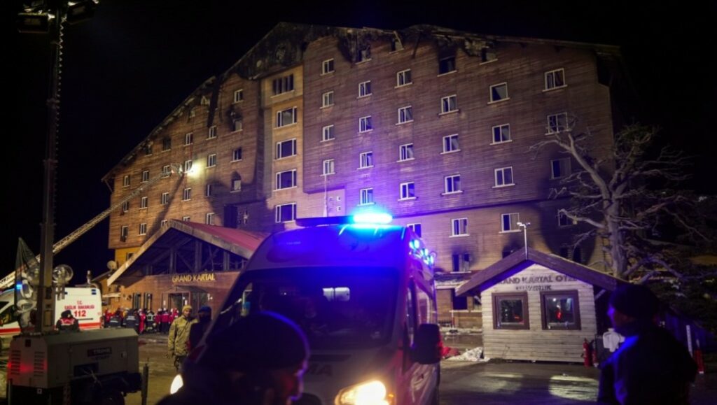 Τουρκία: Πολλά παιδιά ανάμεσα στους 76 νεκρούς της φωτιάς σε ξενοδοχείο χιονοδρομικού κέντρου - Πώς συνέβη η τραγωδία