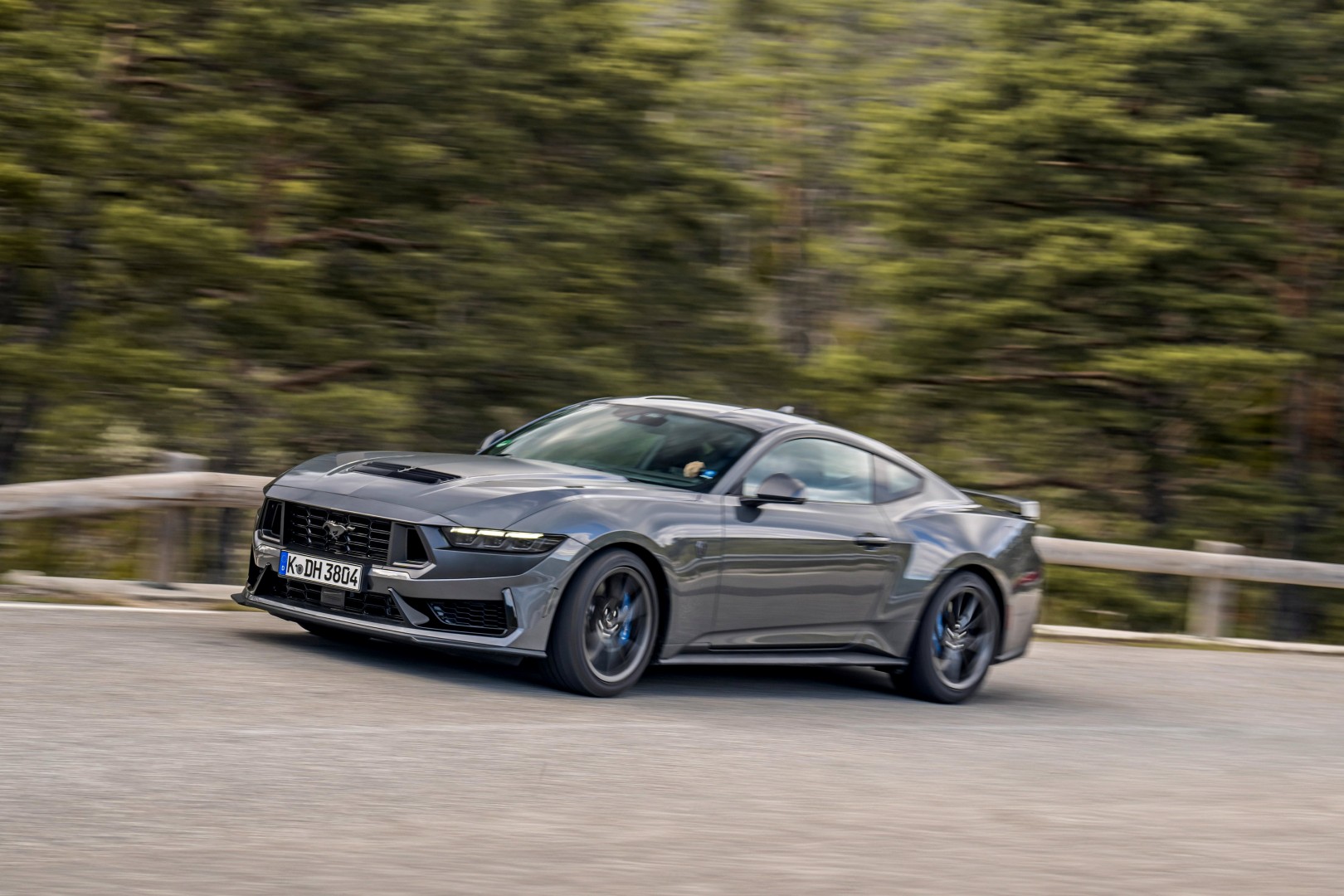 Ford Mustang Dark Horse: «Living On The Limit» με τον Μαξ Φερστάπεν